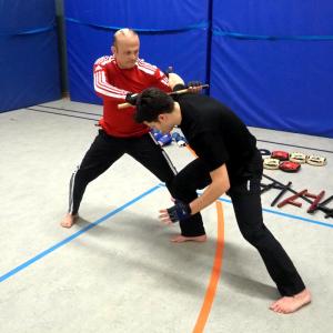 Waffenkunst mit Selbstverteidigung #1